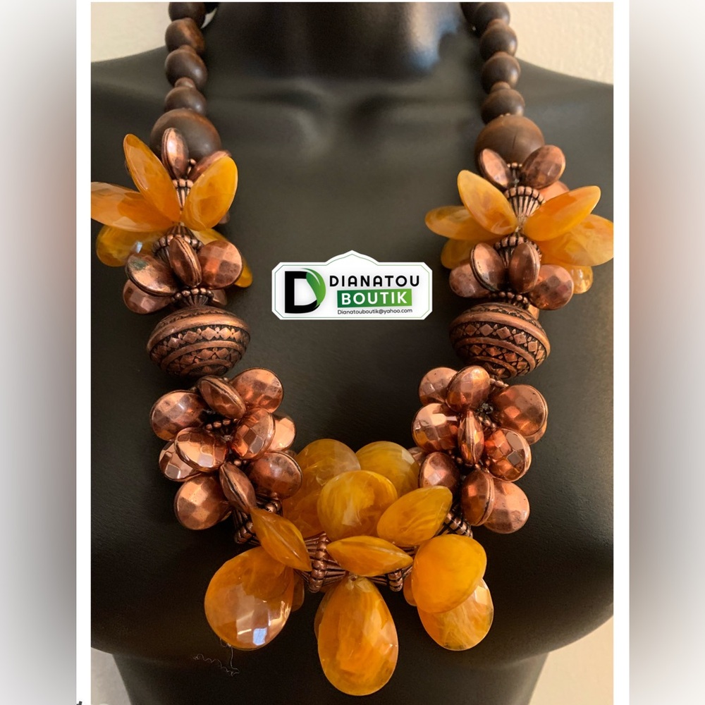 Beautiful Handmade Chunky Fashion Statement Flower Necklace